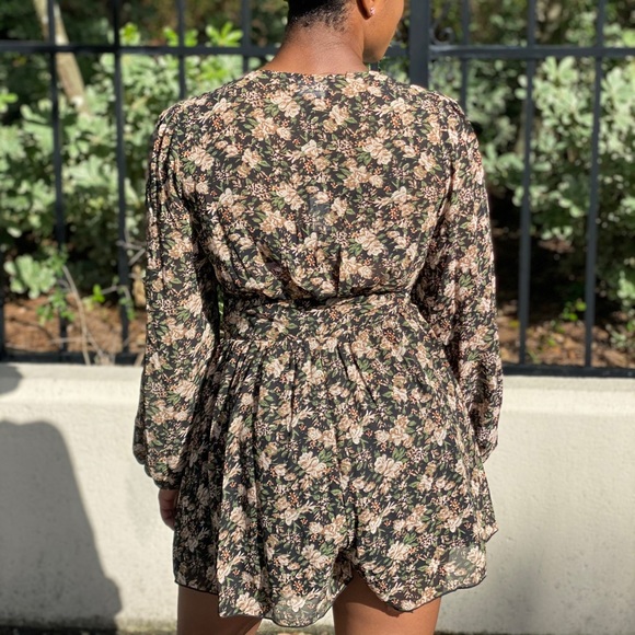 Floral romper - Picture 3 of 3